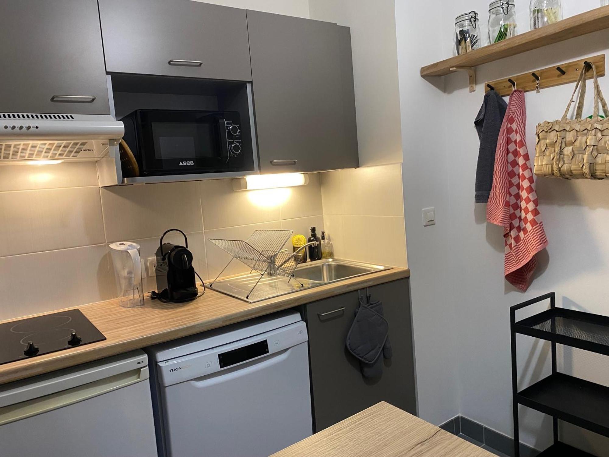 T2 Cosy Et Calme, Parking Prive Et Fibre Inclus Apartment Poitiers